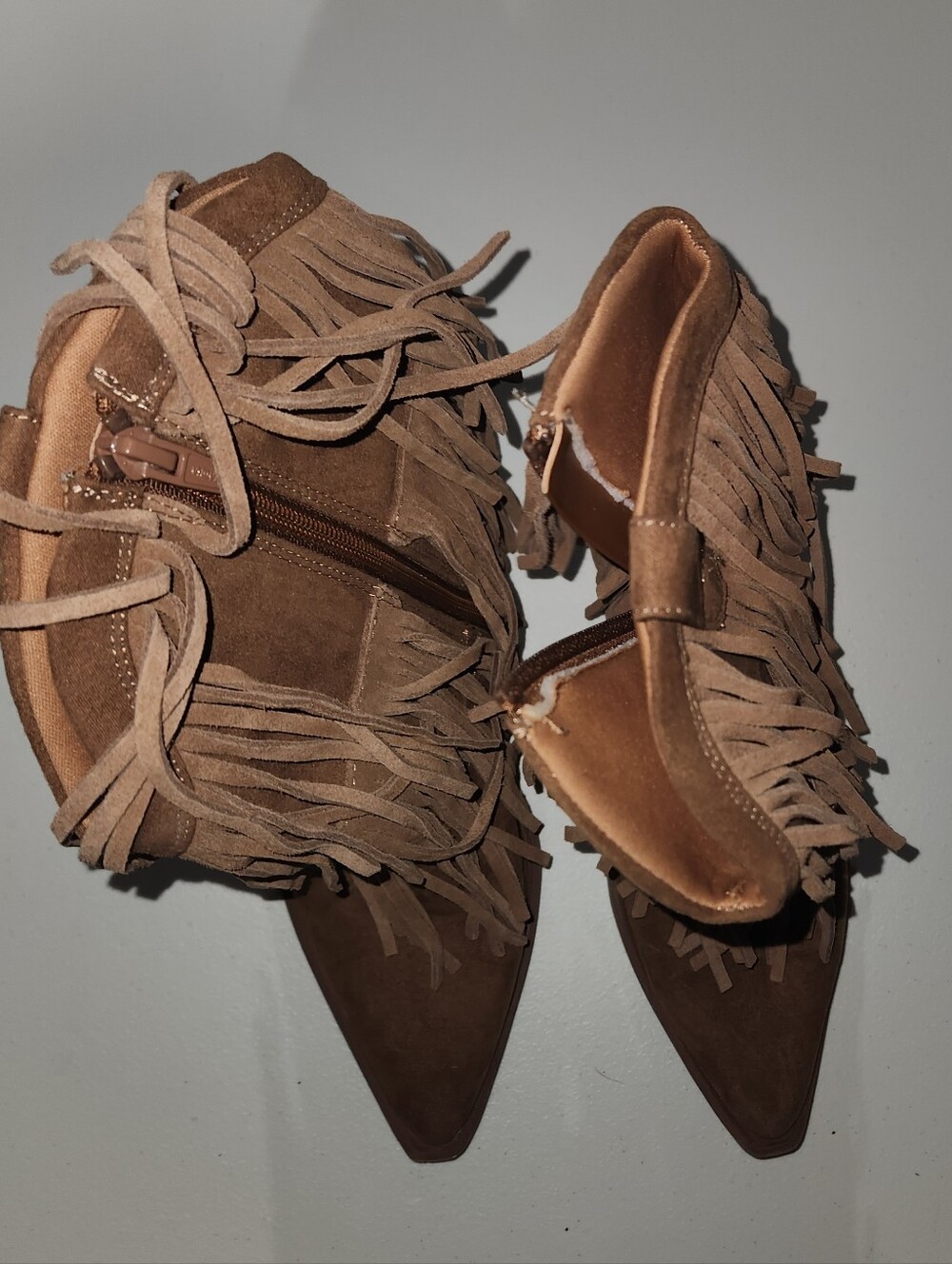 Universal Thread Fringe Faux Suede Pointed-Toe Ankle Boots - Brown Size 6.5 - Picture 2 of 8
